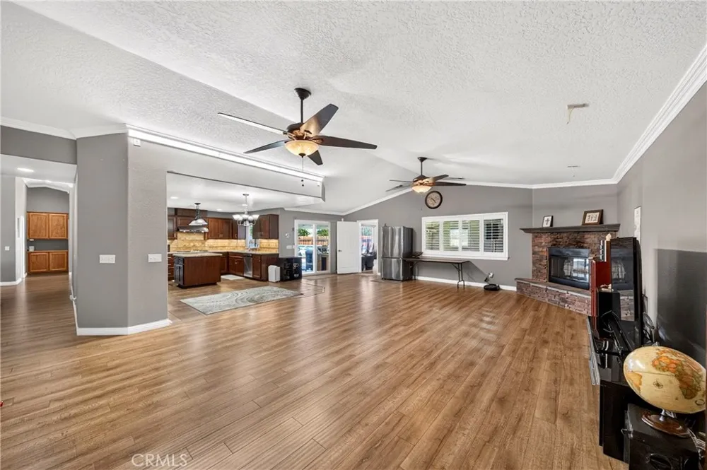 21031 Rancherias Apple Valley, CA 92307