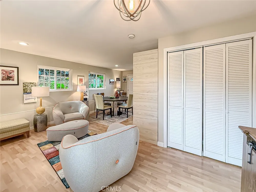1059 Alta Vista Simi Valley, CA 93063