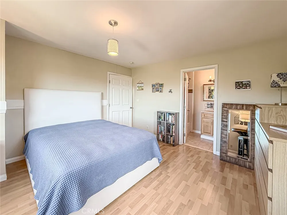 1059 Alta Vista Simi Valley, CA 93063