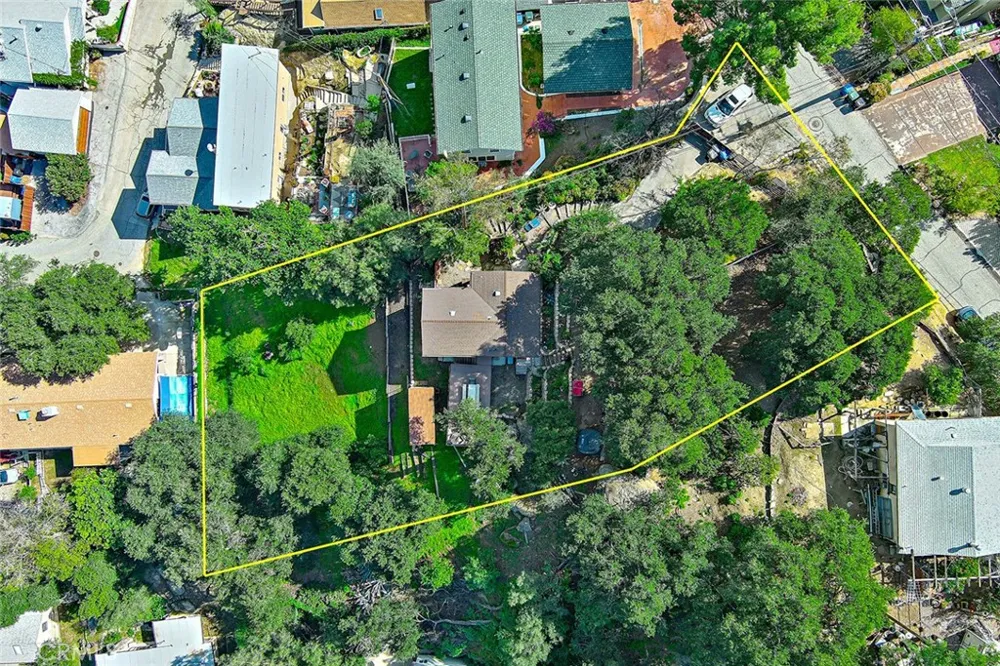 1059 Alta Vista Simi Valley, CA 93063
