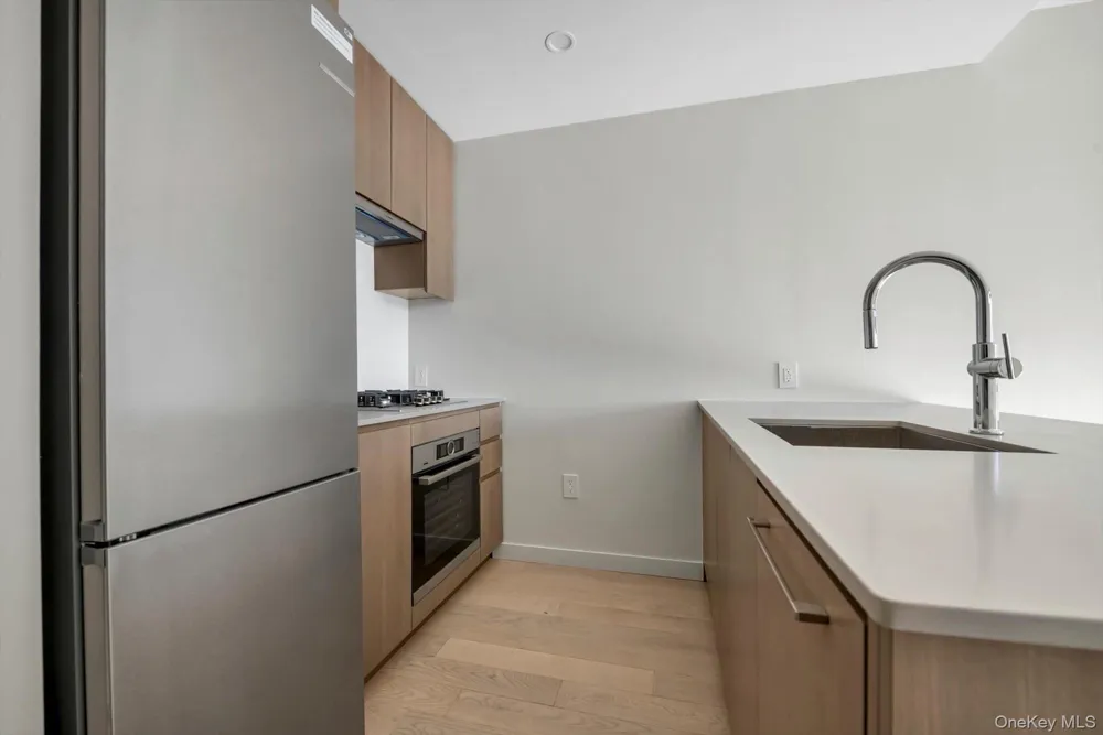 13102A 40th Road #9D Flushing, NY 11354