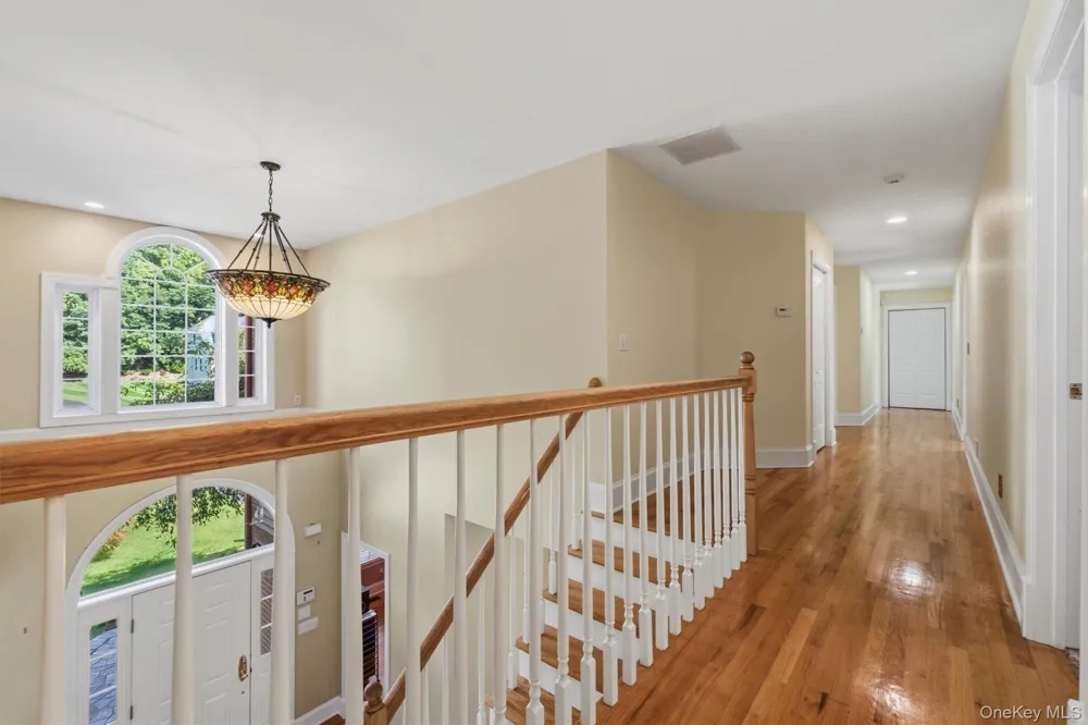 17 Arbor Court Poughkeepsie, NY 12603