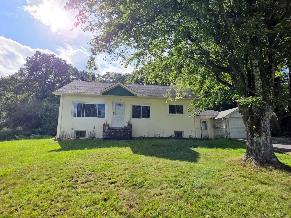 141 W Mombasha Road Monroe, NY 10950