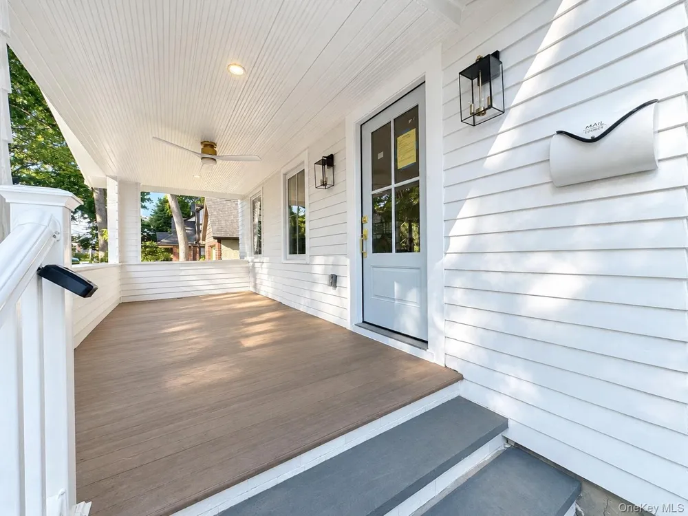 74 Linmouth Road Malverne, NY 11565