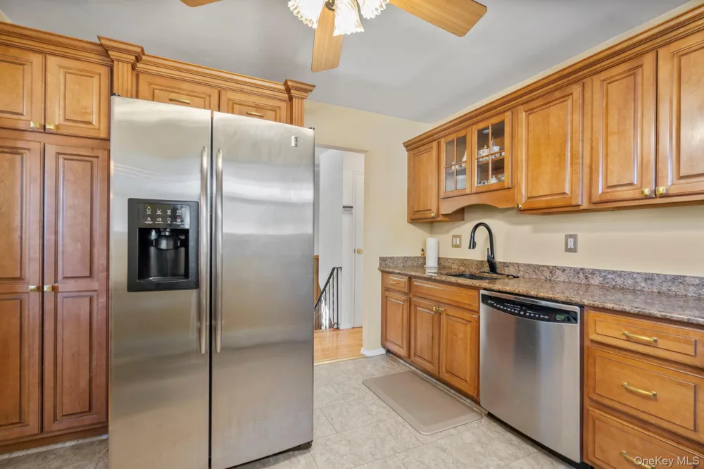 18 Brooklyn Avenue Roosevelt, NY 11575