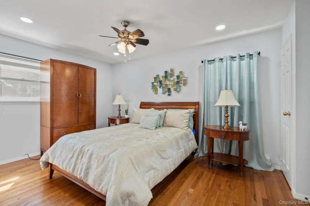 18 Brooklyn Avenue Roosevelt, NY 11575