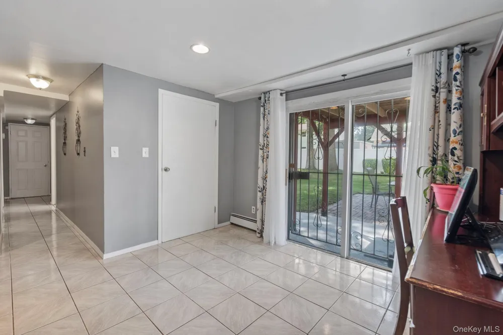 18 Brooklyn Avenue Roosevelt, NY 11575