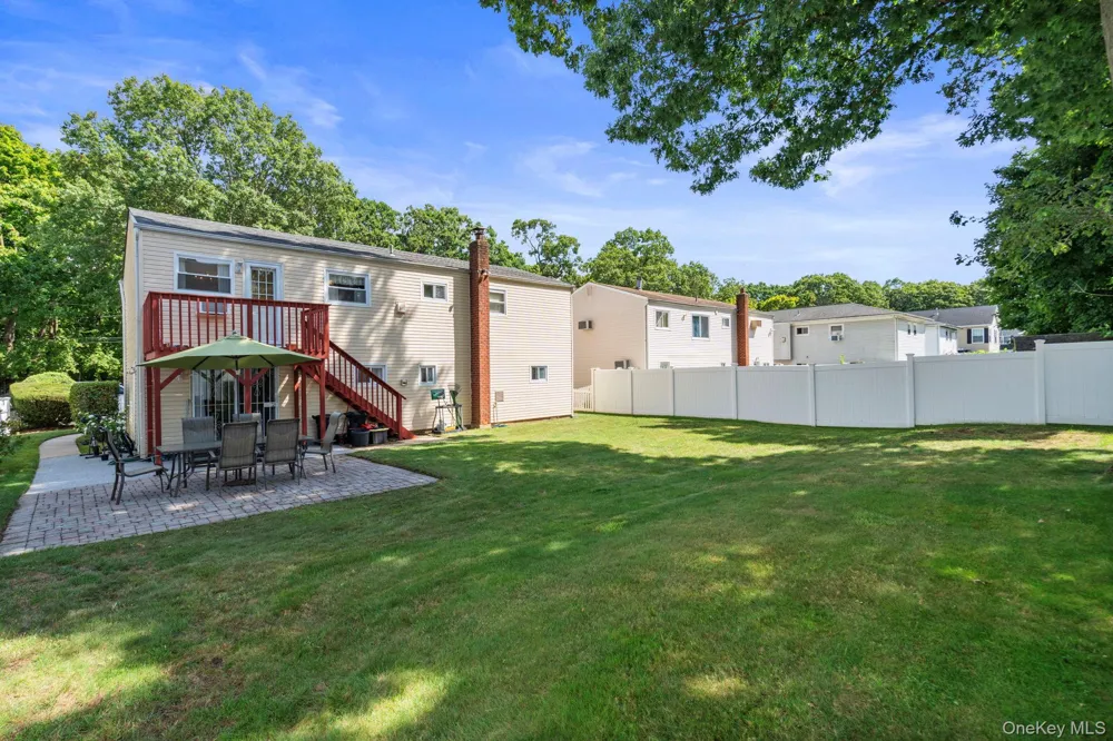 18 Brooklyn Avenue Roosevelt, NY 11575