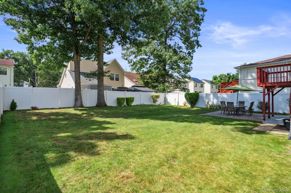 18 Brooklyn Avenue Roosevelt, NY 11575