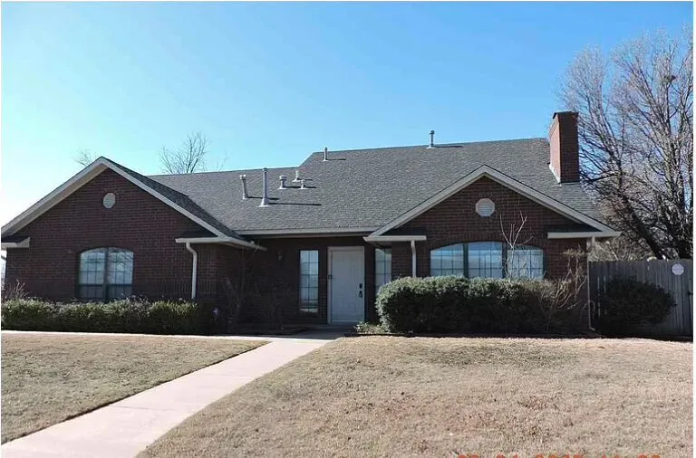 706 NW Micklegate Boulevard Lawton, OK 73505