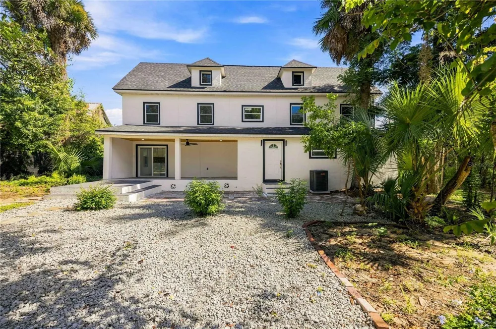 401 OLD SCHOOL HOUSE ROAD E Loughman, FL 33858