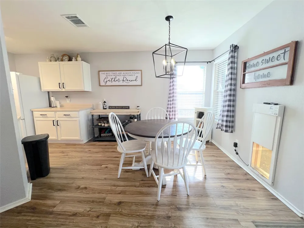 2204 Brewers Place Taylor, TX 76574