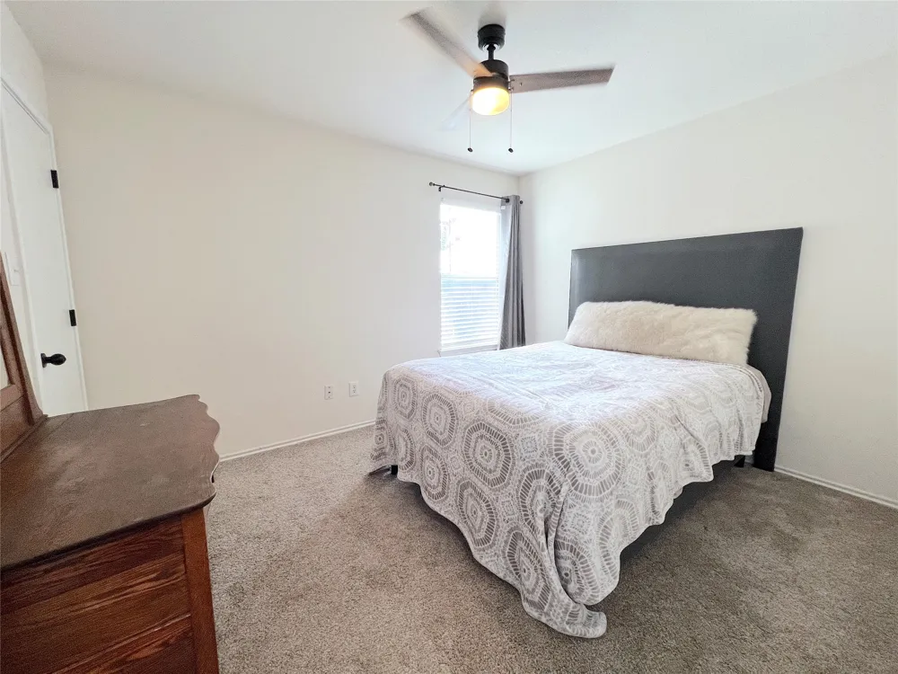 2204 Brewers Place Taylor, TX 76574