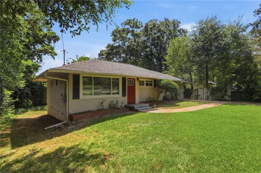2318 Ousley Court Decatur, GA 30032