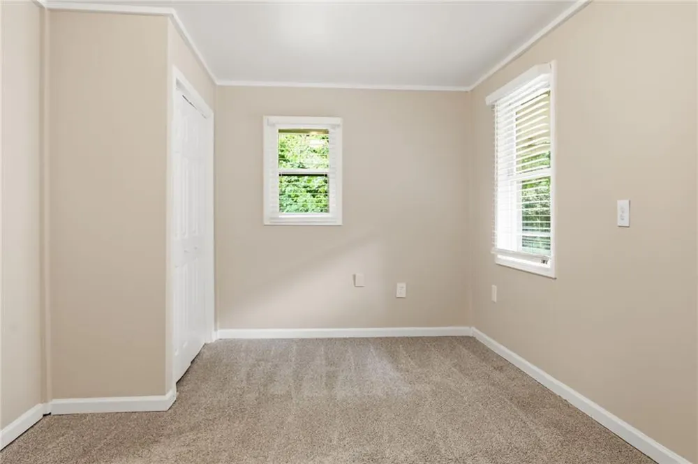2318 Ousley Court Decatur, GA 30032