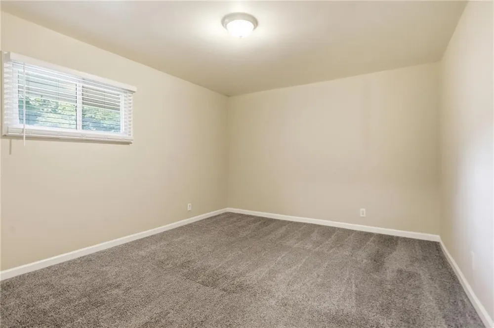 2318 Ousley Court Decatur, GA 30032