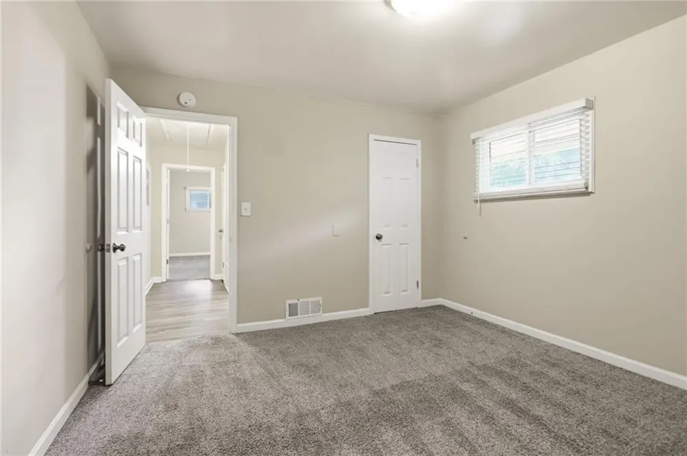 2318 Ousley Court Decatur, GA 30032