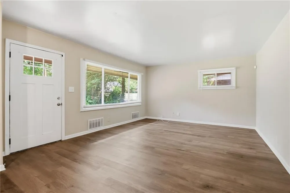 2318 Ousley Court Decatur, GA 30032