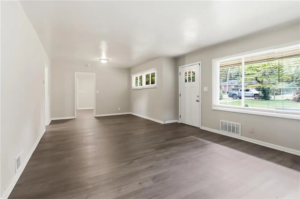2318 Ousley Court Decatur, GA 30032