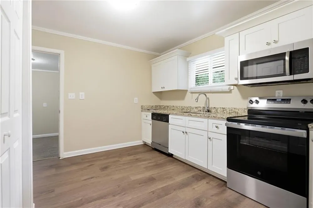 2318 Ousley Court Decatur, GA 30032
