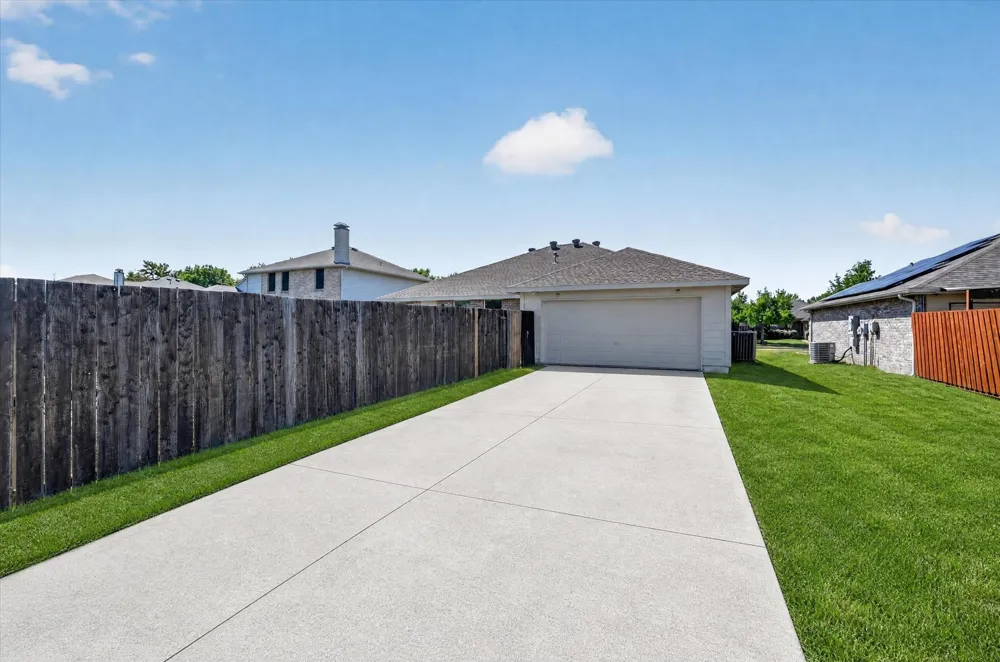 2907 Sheridan Lane Wylie, TX 75098