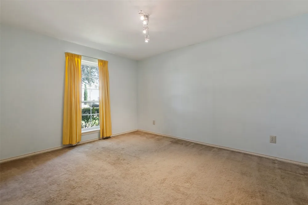 1700 Mayflower Drive Richardson, TX 75081
