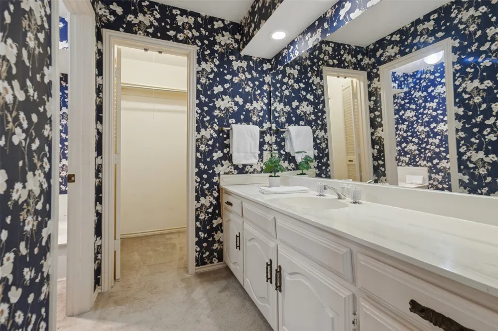 1700 Mayflower Drive Richardson, TX 75081