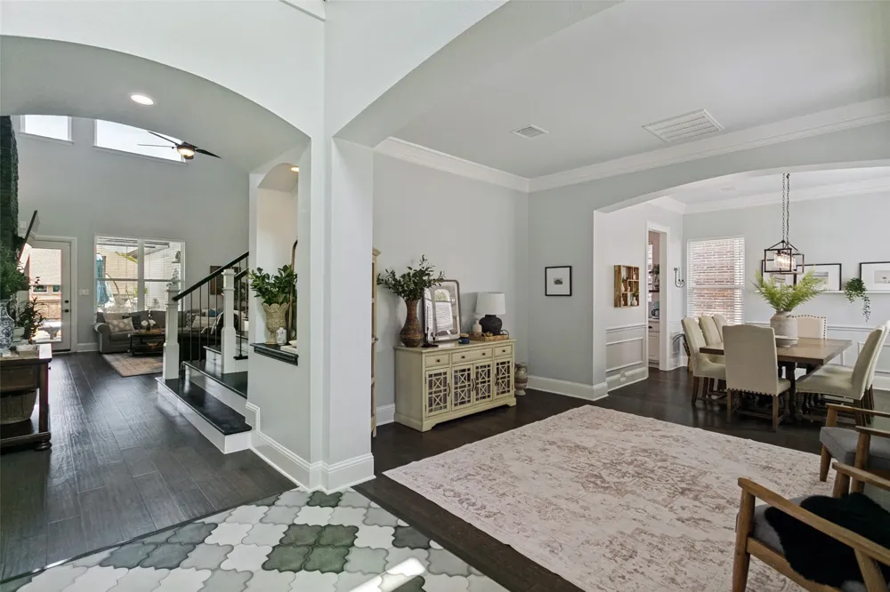 2301 Queen Morgan Lane Lewisville, TX 75056