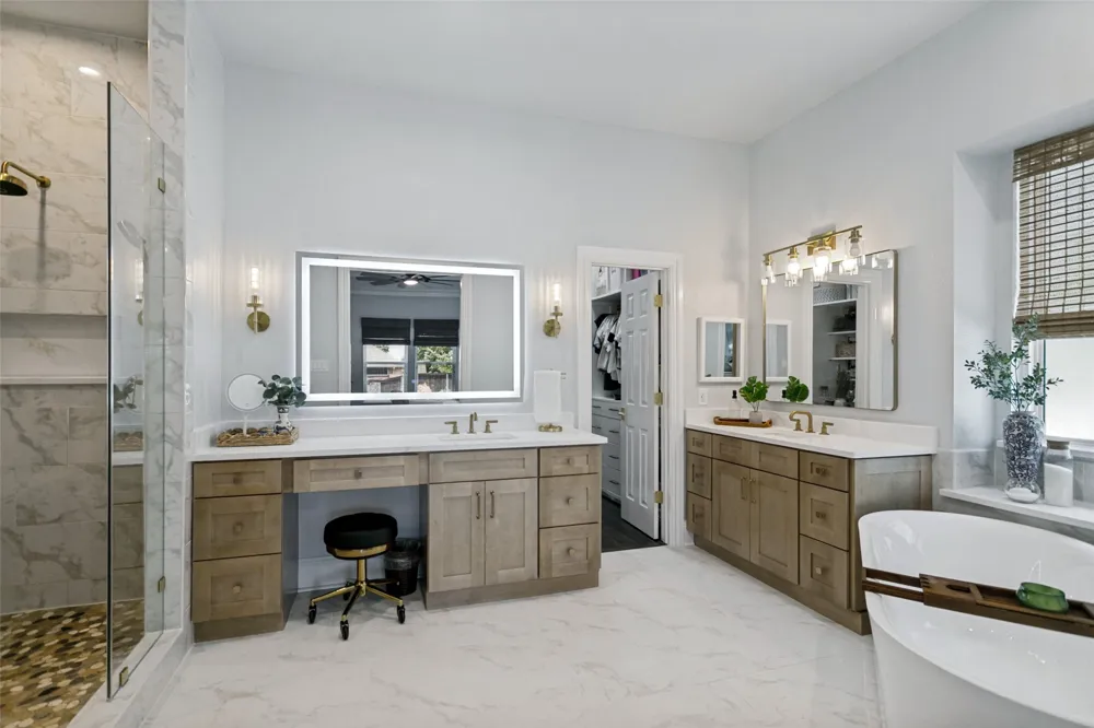 2301 Queen Morgan Lane Lewisville, TX 75056