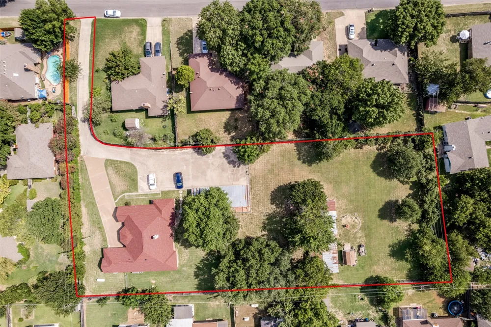 1425 Tobie Layne Street Benbrook, TX 76126