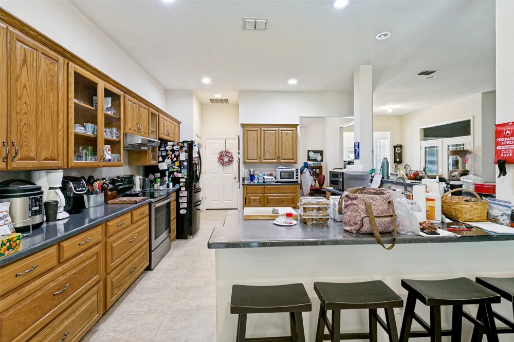 1425 Tobie Layne Street Benbrook, TX 76126