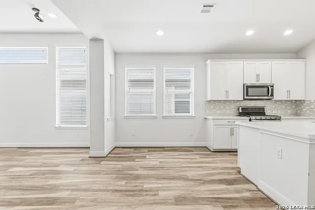 12422 Chena Lk San Antonio, TX 78249