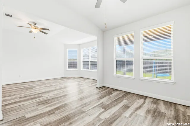 12422 Chena Lk San Antonio, TX 78249