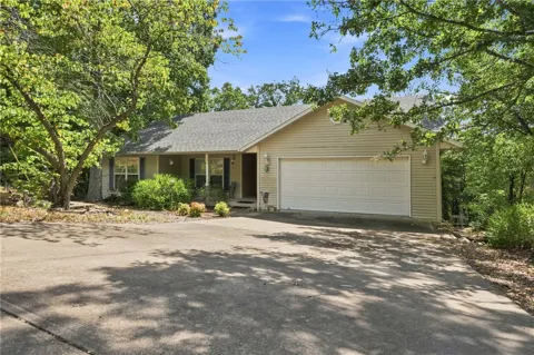 16 Twin Peak Drive
