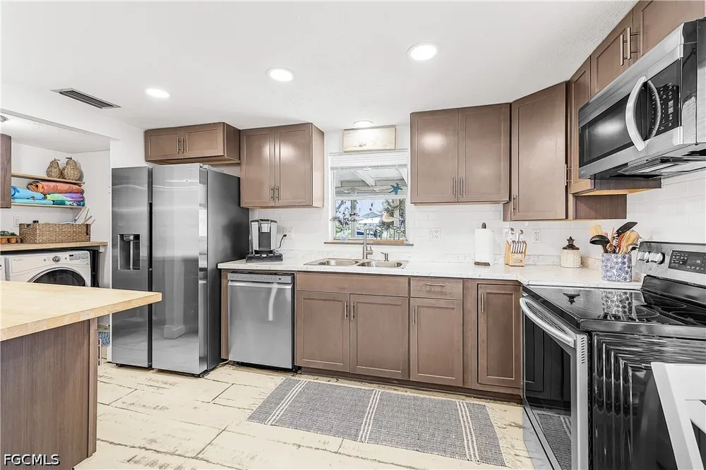 6th Avenue St James City, FL 33956