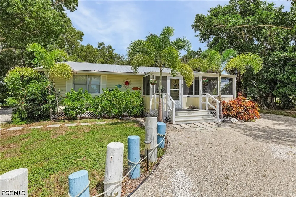 6th Avenue St James City, FL 33956