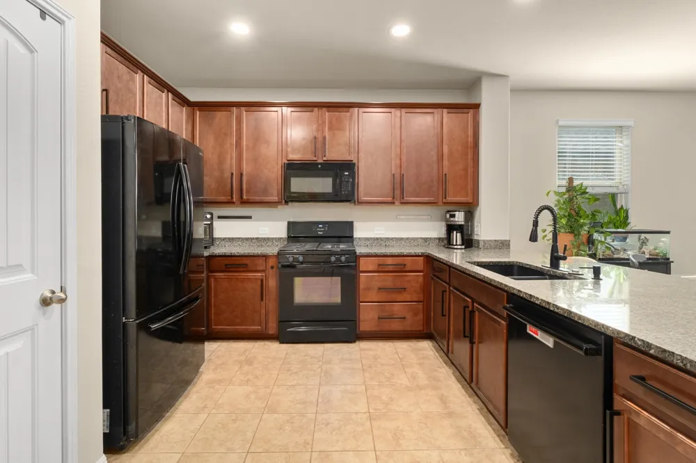 193 Camden Cove Buda, TX 78610