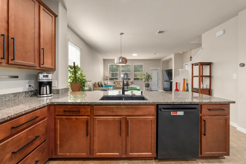 193 Camden Cove Buda, TX 78610