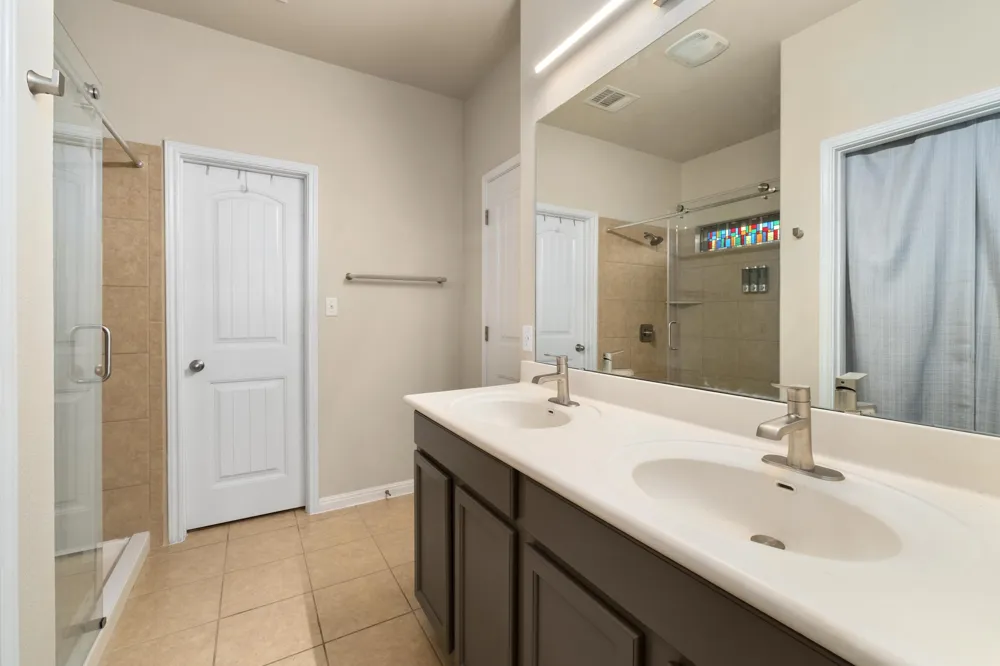 193 Camden Cove Buda, TX 78610
