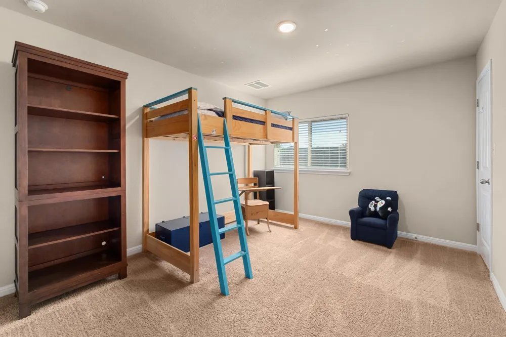 193 Camden Cove Buda, TX 78610