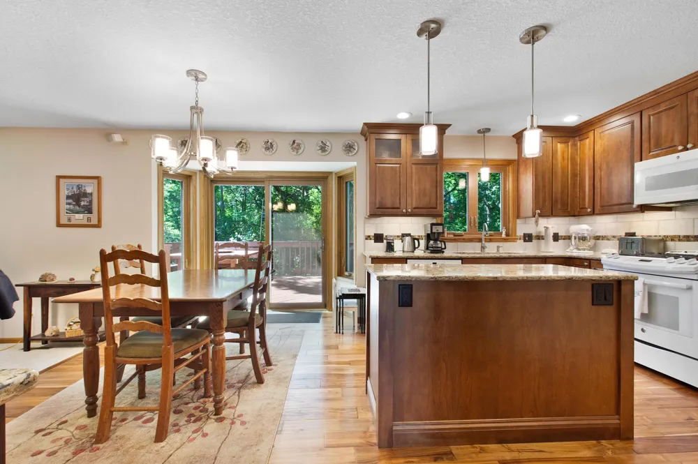 8978 Jewel Avenue S Cottage Grove, MN 55016