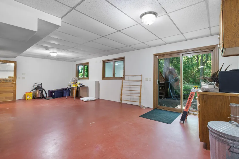 8978 Jewel Avenue S Cottage Grove, MN 55016
