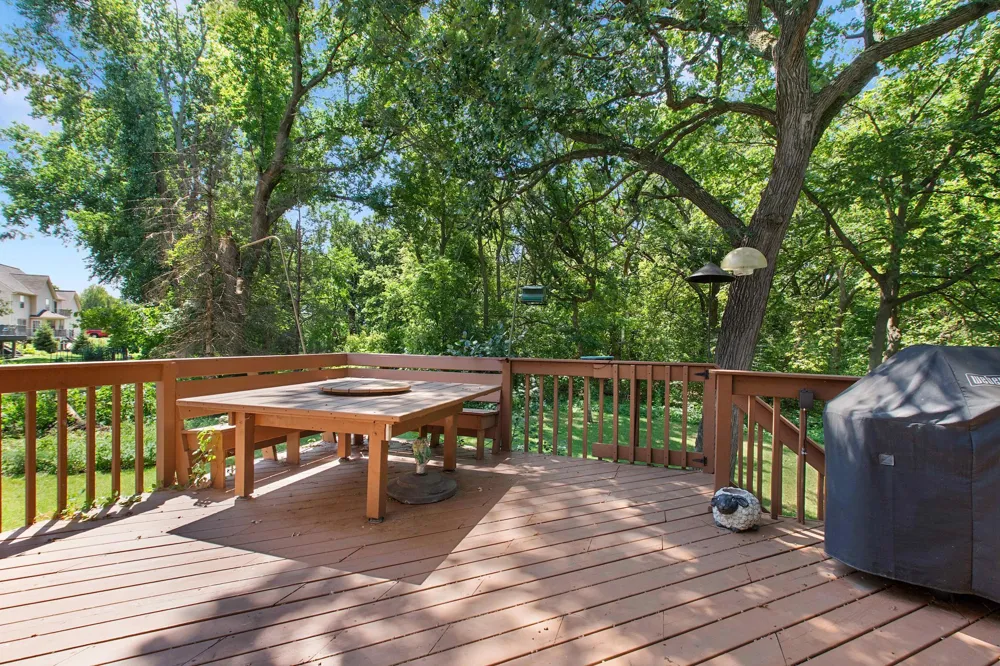 8978 Jewel Avenue S Cottage Grove, MN 55016