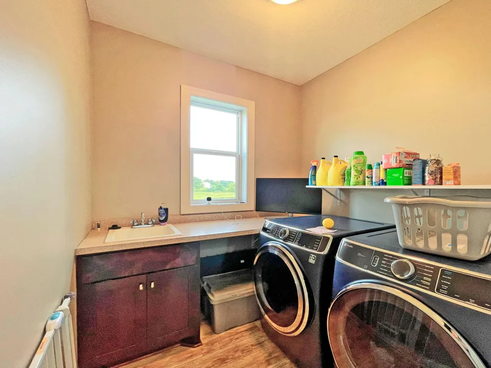 4796 Merganser Drive Minnetrista, MN 55375