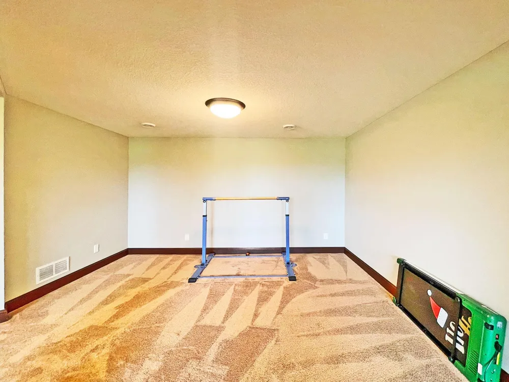 4796 Merganser Drive Minnetrista, MN 55375