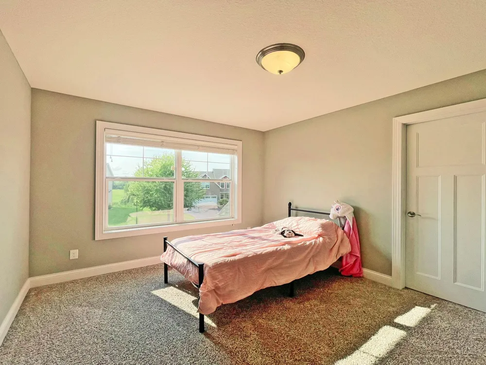 4796 Merganser Drive Minnetrista, MN 55375