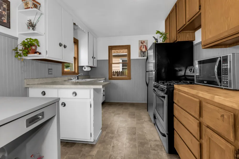 1229 7th Street E Saint Paul, MN 55106