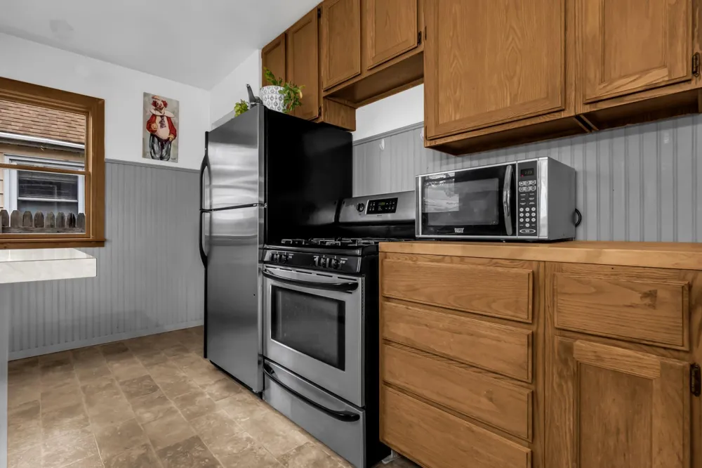 1229 7th Street E Saint Paul, MN 55106