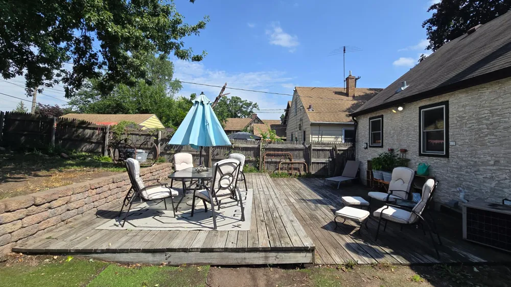 1229 7th Street E Saint Paul, MN 55106