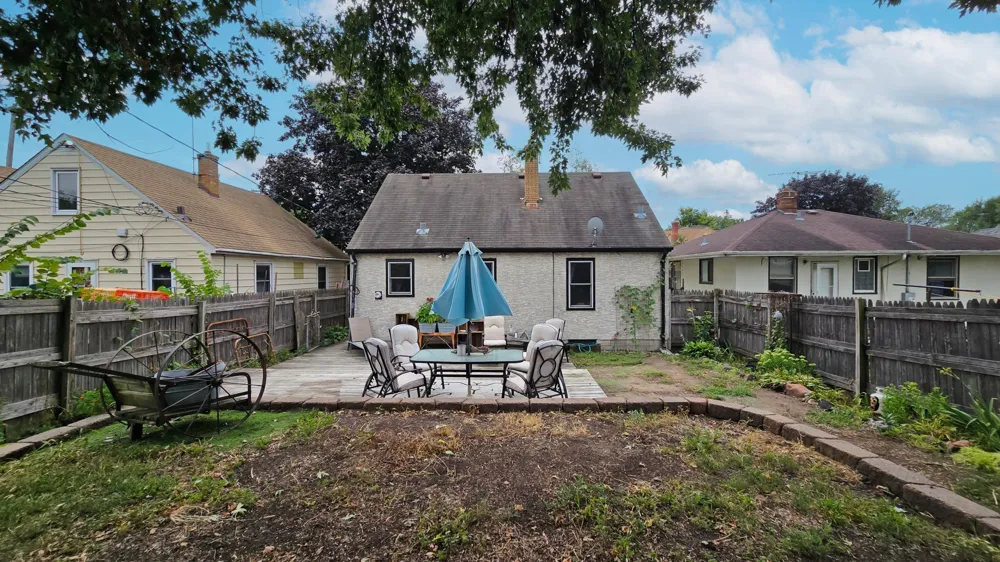 1229 7th Street E Saint Paul, MN 55106